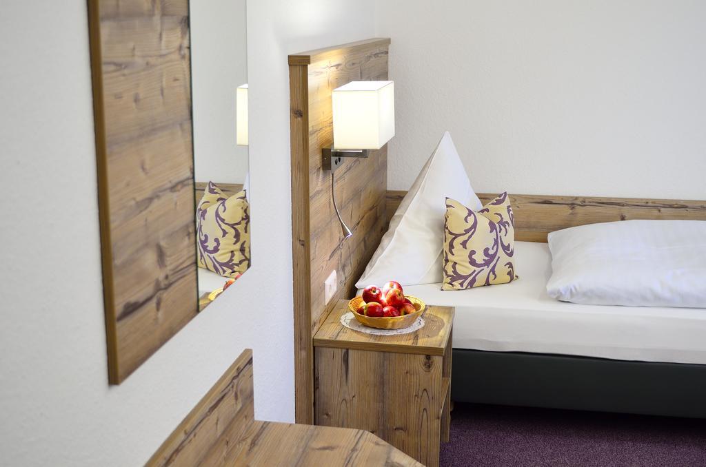 Landhotel Schellenberg Юберлинген Екстериор снимка